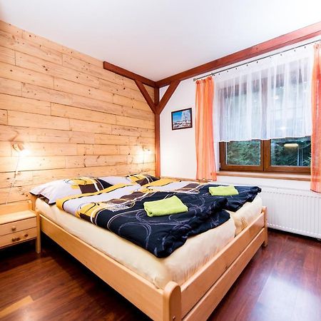 Apartmany Domino Zelezna Ruda Exterior photo