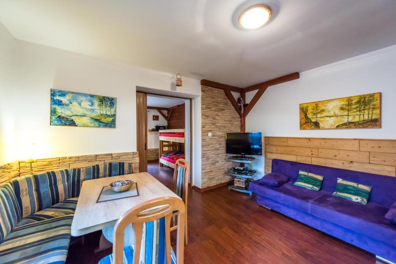 Apartmany Domino Zelezna Ruda Exterior photo