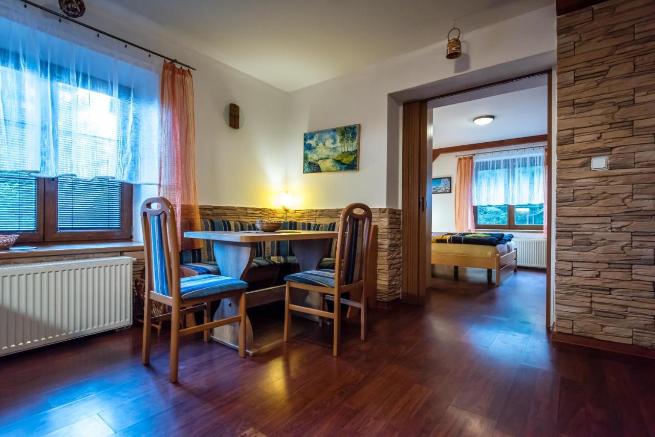 Apartmany Domino Zelezna Ruda Exterior photo
